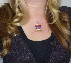 Small stripe pendant